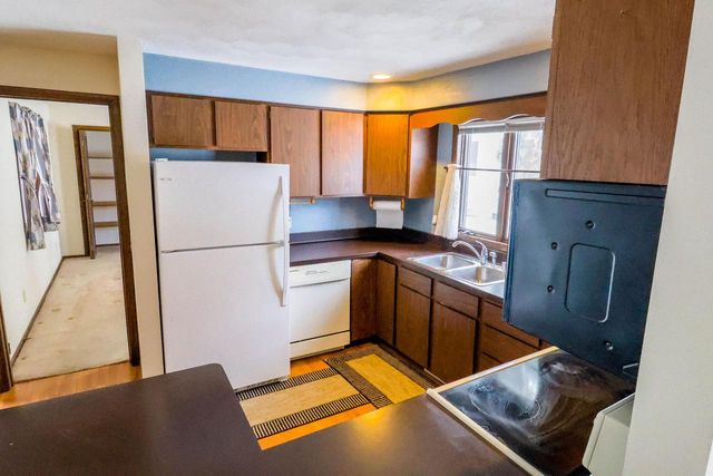 918-920 E Windfield PLACE, Appleton, WI 54911