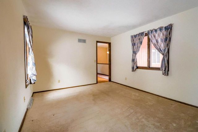 918-920 E Windfield PLACE, Appleton, WI 54911