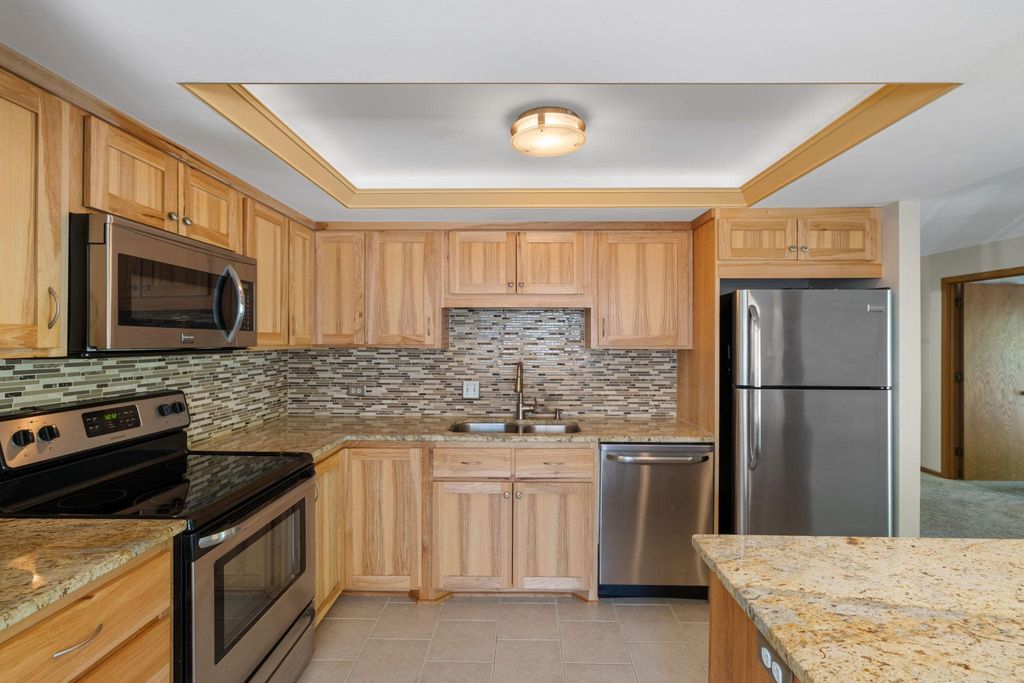 2885 Knox Avenue S 208, Minneapolis, MN 55408 — photo 3