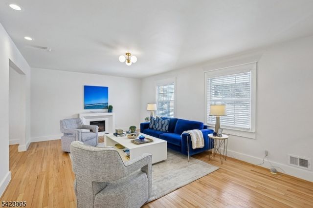 91 Warren Rd, West Orange Twp., NJ 07052