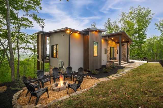 714 Scouts Overlook, Morganton, GA 30560