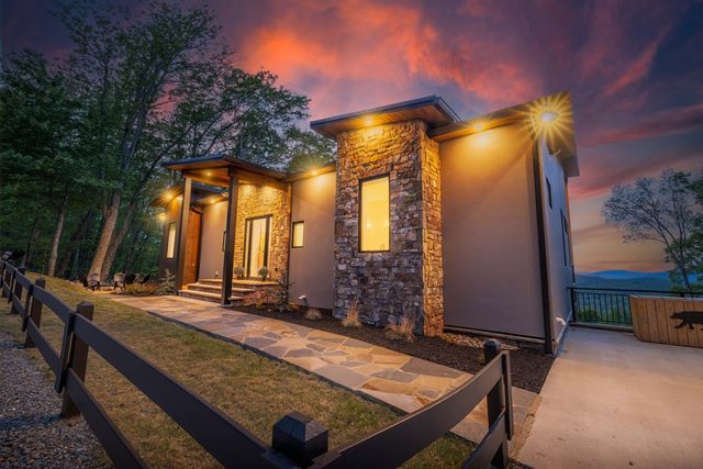 714 Scouts Overlook, Morganton, GA 30560