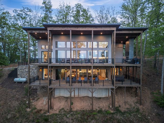 714 Scouts Overlook, Morganton, GA 30560