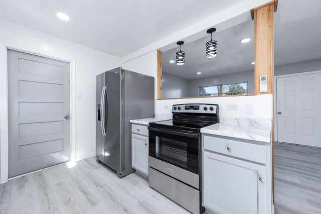 2227 County Road 737, Alvin, TX 77511