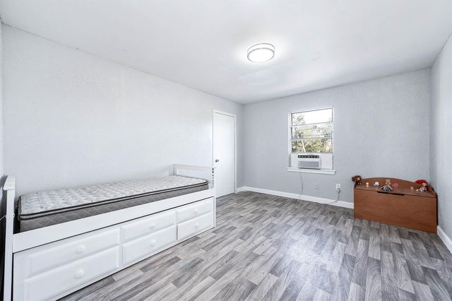 2227 County Road 737, Alvin, TX 77511