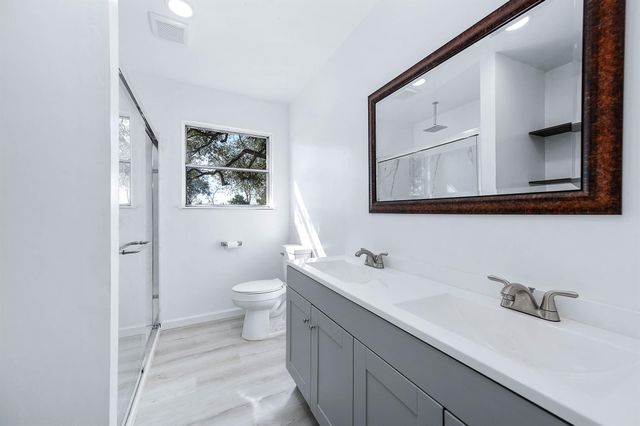 2227 County Road 737, Alvin, TX 77511