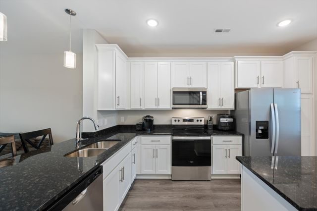 2269 Bayport Ave, Old Hickory, TN 37138