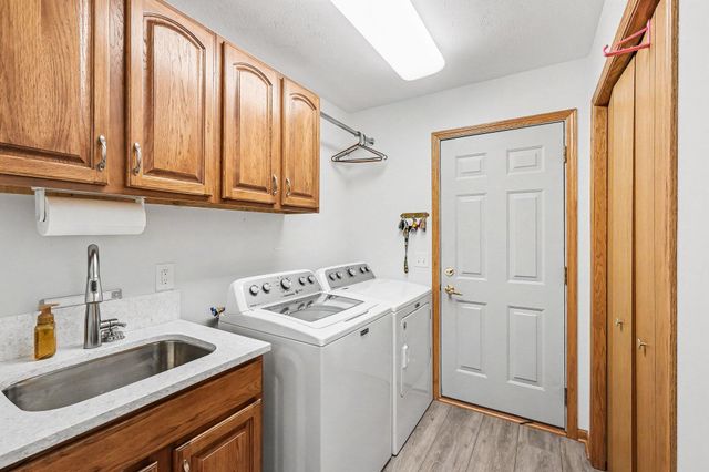 10835 Red Oak Ridge, Howard City, MI 49329