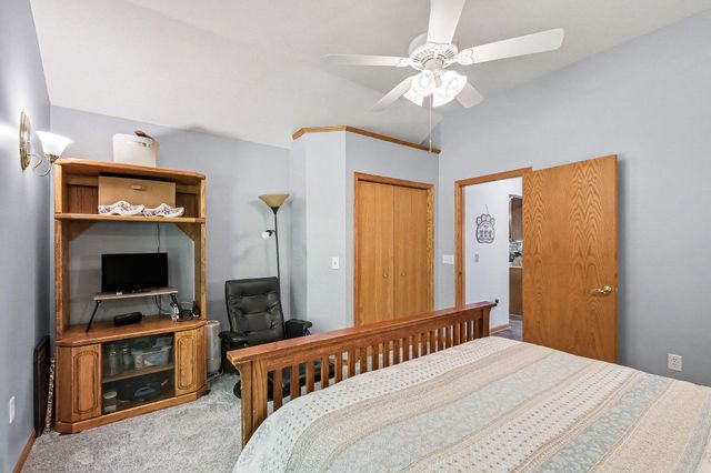 10835 Red Oak Ridge, Howard City, MI 49329