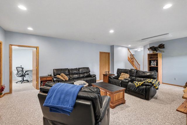 10835 Red Oak Ridge, Howard City, MI 49329