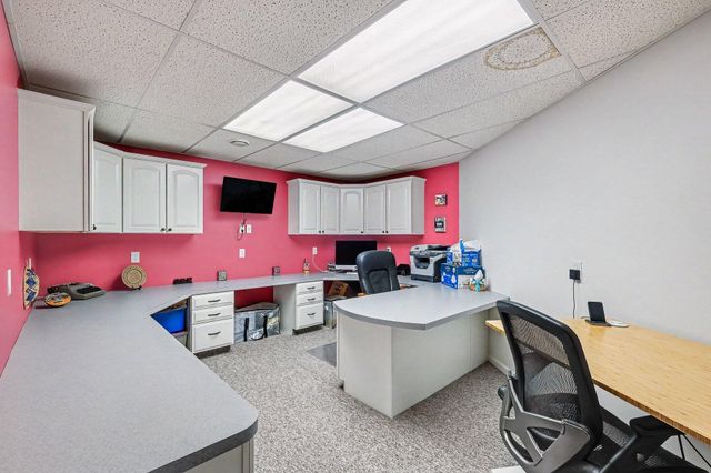10835 Red Oak Ridge, Howard City, MI 49329