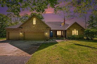 10835 Red Oak Ridge, Howard City, MI 49329