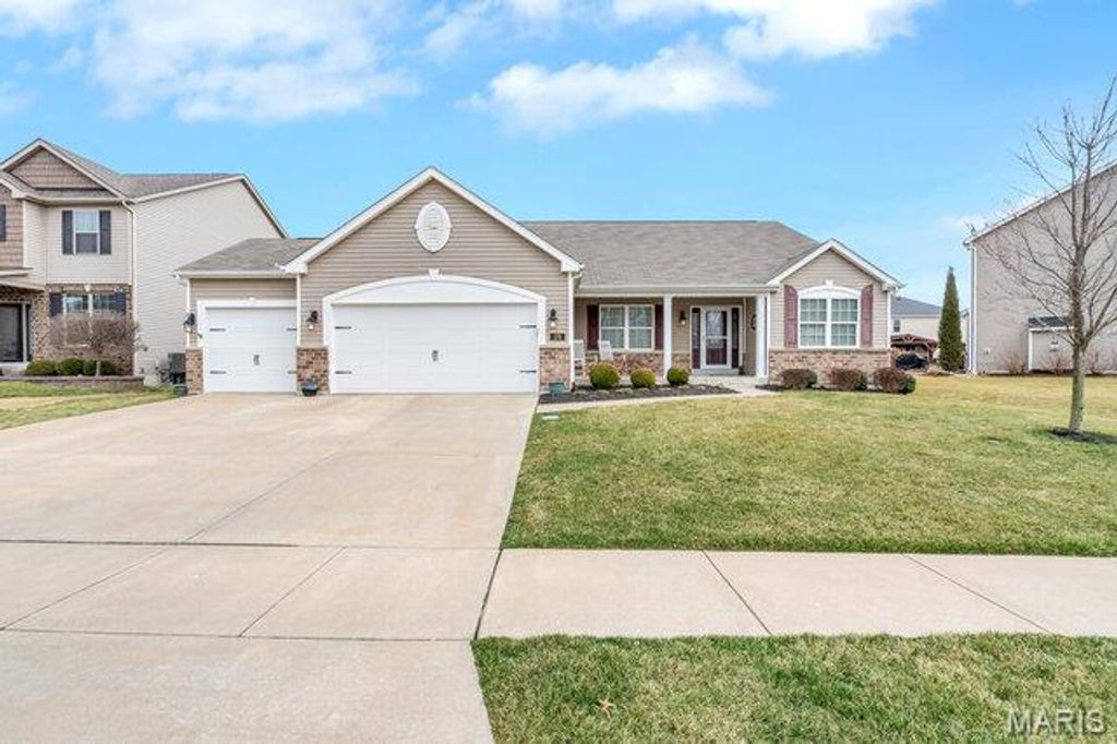 178 Oakhurst Drive, O'fallon, MO 63368