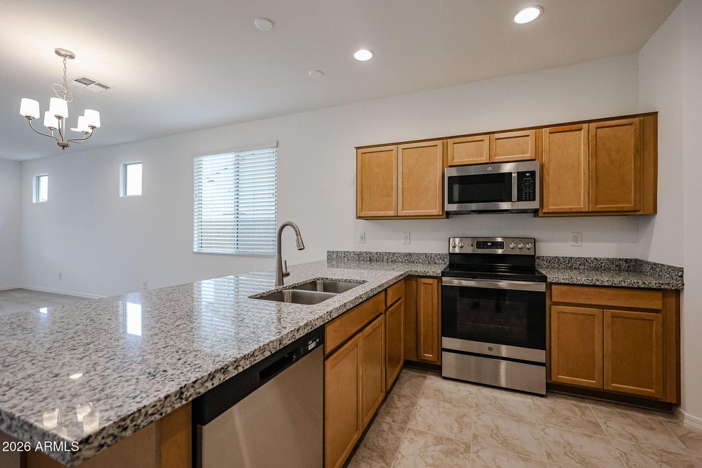 9011 W GEORGIA Avenue, Glendale, AZ 85305 — photo 3