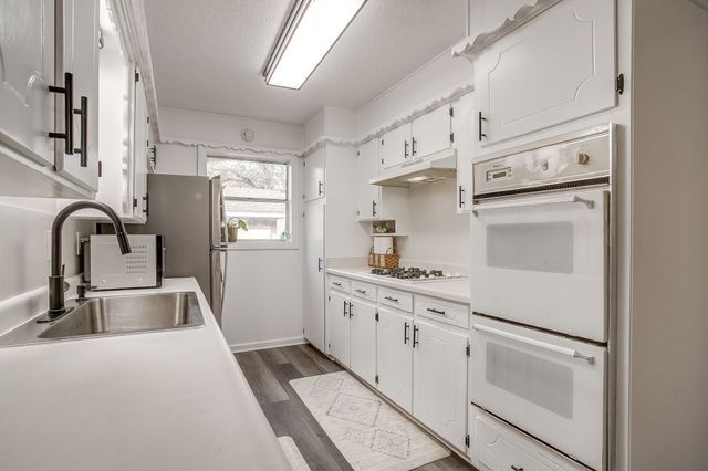 2509 Carten Street, Fort Worth, TX 76112