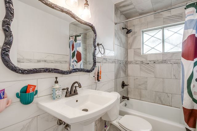 2509 Carten Street, Fort Worth, TX 76112