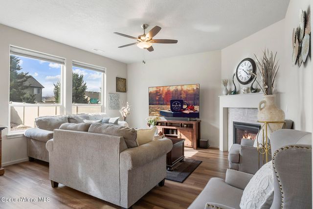 984 E Allenby AVE, Post Falls, ID 83854