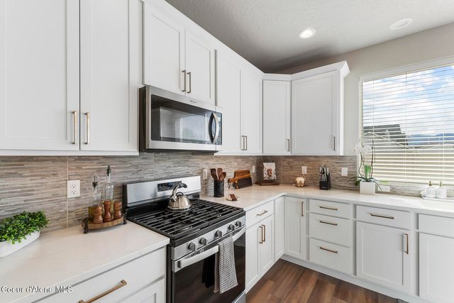 984 E Allenby AVE, Post Falls, ID 83854