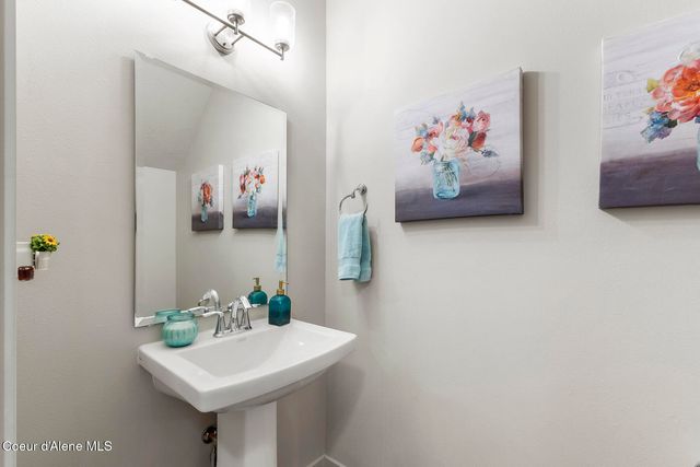 984 E Allenby AVE, Post Falls, ID 83854