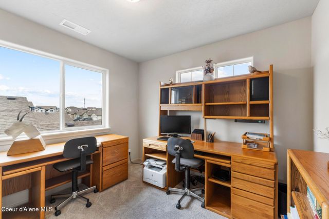 984 E Allenby AVE, Post Falls, ID 83854