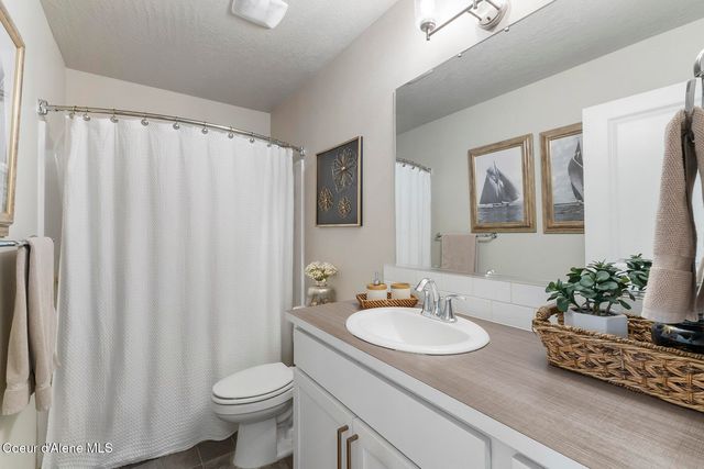 984 E Allenby AVE, Post Falls, ID 83854