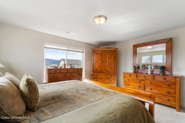 984 E Allenby AVE, Post Falls, ID 83854