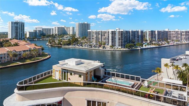 12 Seacrest Pkwy 3, Hollywood, FL 33019