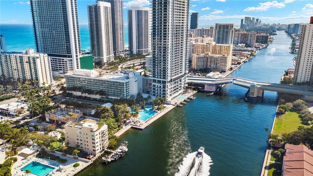 12 Seacrest Pkwy 3, Hollywood, FL 33019