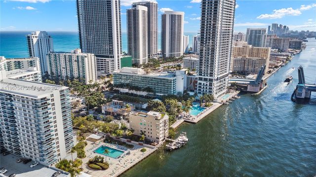 12 Seacrest Pkwy 3, Hollywood, FL 33019