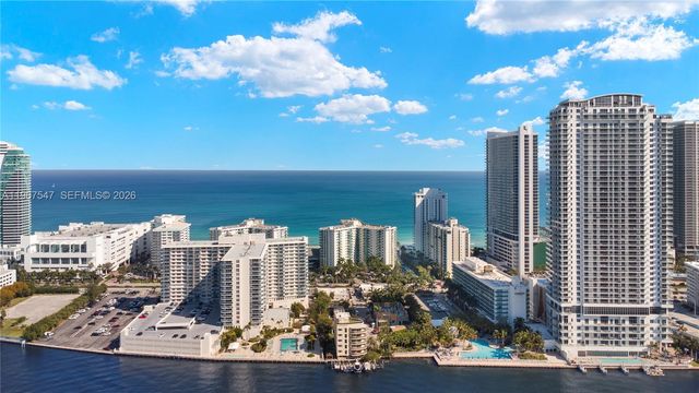 12 Seacrest Pkwy 3, Hollywood, FL 33019