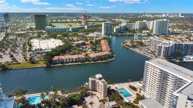 12 Seacrest Pkwy 3, Hollywood, FL 33019