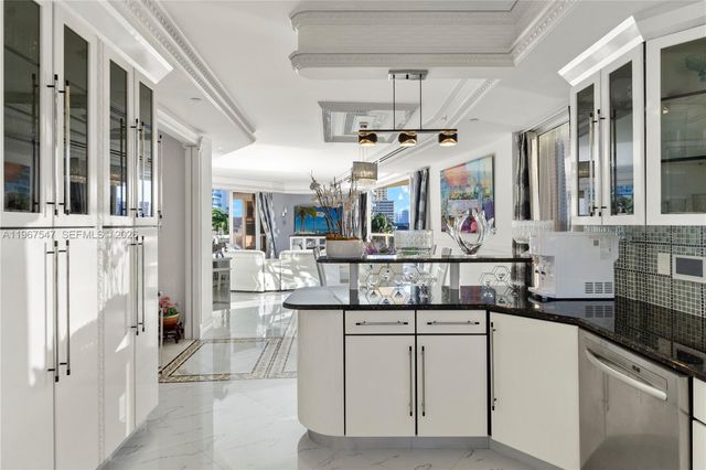 12 Seacrest Pkwy 3, Hollywood, FL 33019