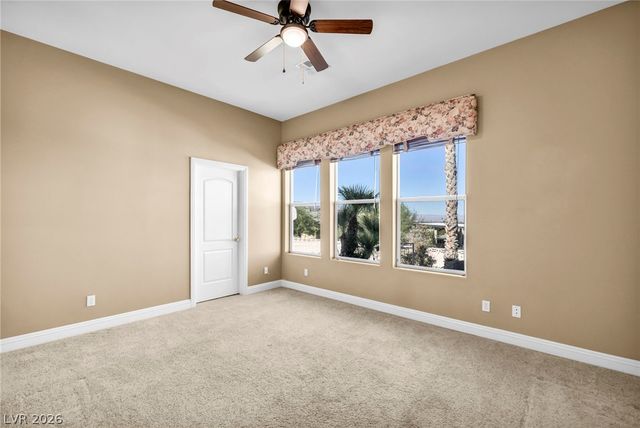 5960 Michelli Crest Way, Las Vegas, NV 89149