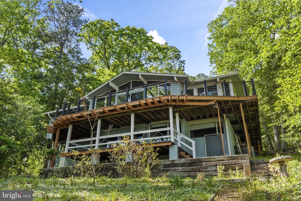 Image 2 of property listing at 12578 ALGONQUIN TRL TRL, Lusby, MD 20657
