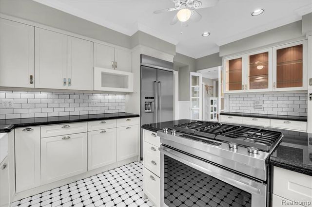 1119 Southfield Road, Birmingham, MI 48009