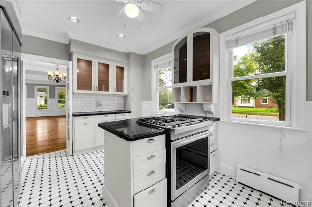 1119 Southfield Road, Birmingham, MI 48009