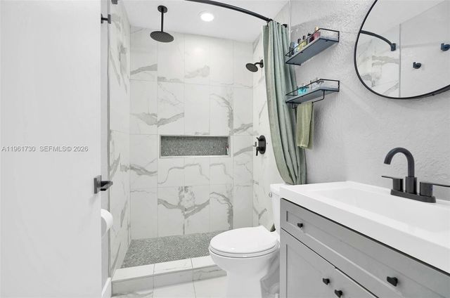 4444 SW 72nd Ter, Davie, FL 33314