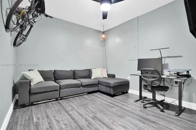 4444 SW 72nd Ter, Davie, FL 33314