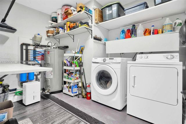 4444 SW 72nd Ter, Davie, FL 33314