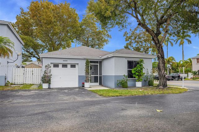 4444 SW 72nd Ter, Davie, FL 33314