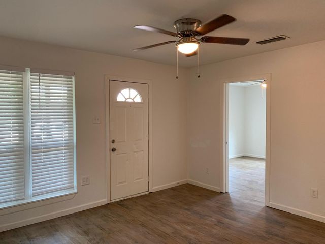 3901 Bois D Arc Street, Greenville, TX 75401