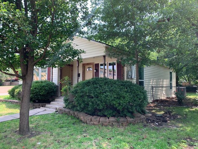 3901 Bois D Arc Street, Greenville, TX 75401