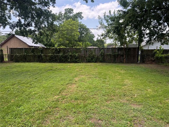 10437 Barnham Street, Houston, TX 77016