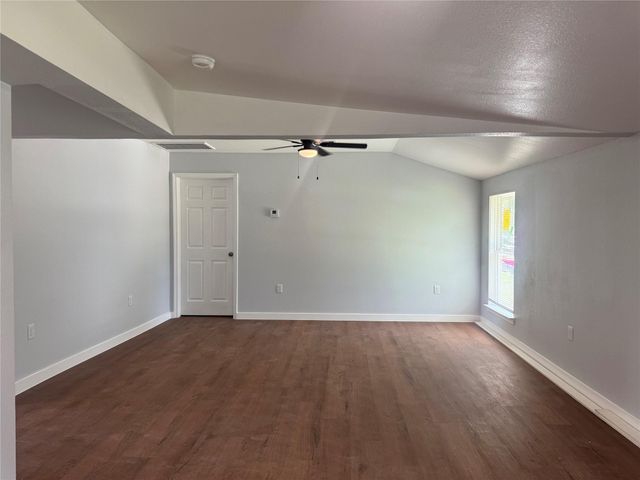 10437 Barnham Street, Houston, TX 77016