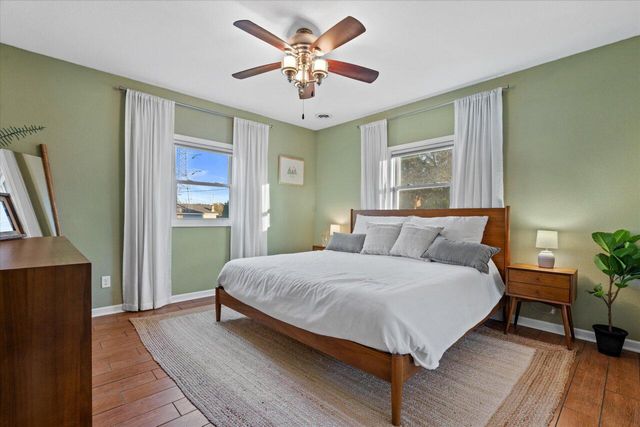 16801 W Roosevelt AVENUE, New Berlin, WI 53151