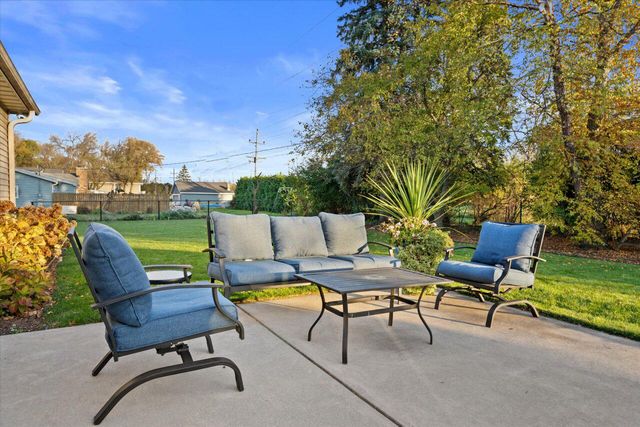 16801 W Roosevelt AVENUE, New Berlin, WI 53151