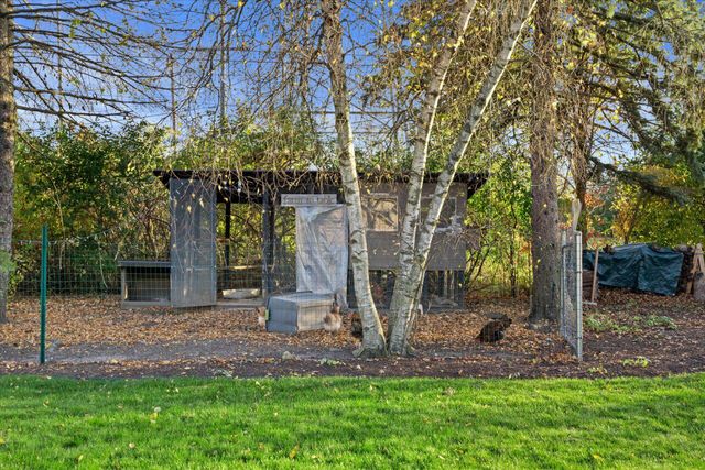 16801 W Roosevelt AVENUE, New Berlin, WI 53151