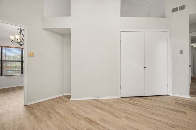 1622 Autumn Breeze Lane, Lewisville, TX 75077