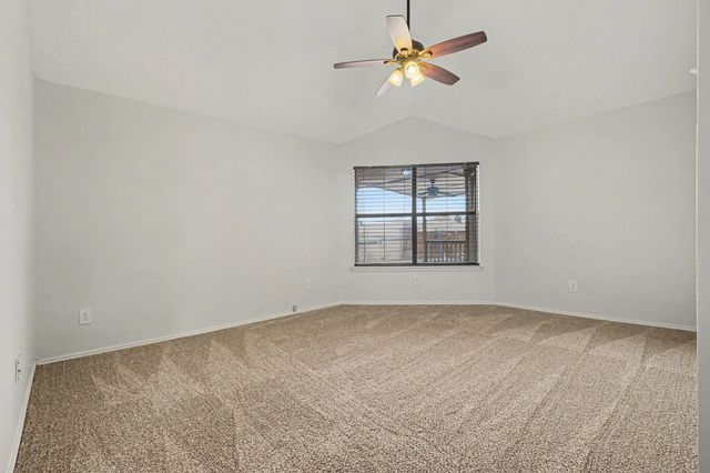 1622 Autumn Breeze Lane, Lewisville, TX 75077