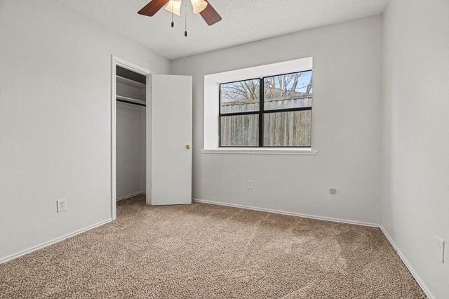 1622 Autumn Breeze Lane, Lewisville, TX 75077